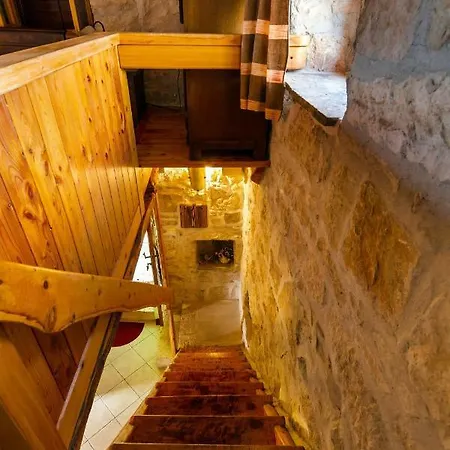 Old Small Stone House Zrnovo Exterior photo